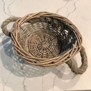 💙 Ballard Designs Basket